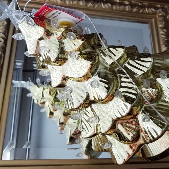 ❗Mr. Christmas Retro Style Chrome Gold 90th Anniversary Tree❗ - Picture 2 of 7